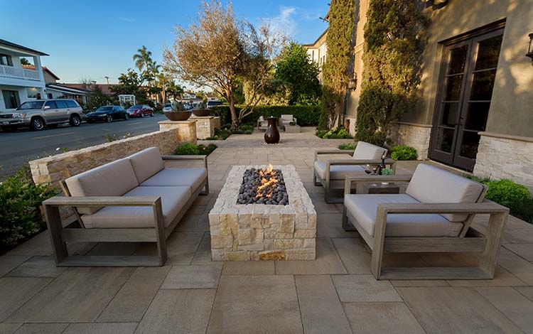 Landscaping services in Lake Worth